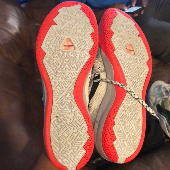 Nike zoom sneakers - Picture 2 of 4